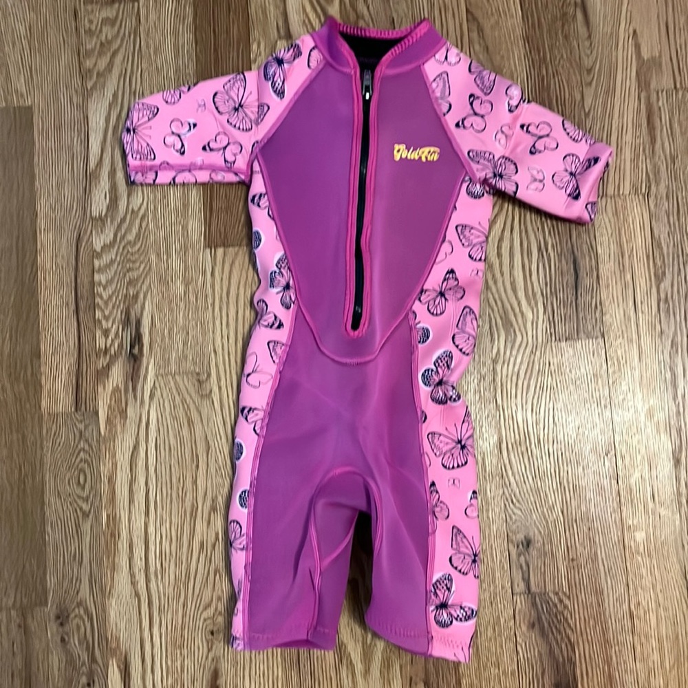Girls Gold Fin wetsuit size 6 pink and purple with butterflies